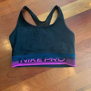 Nike sports bra size large new without tags